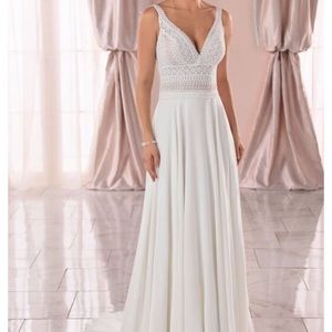 Wedding Dress -Never worn!